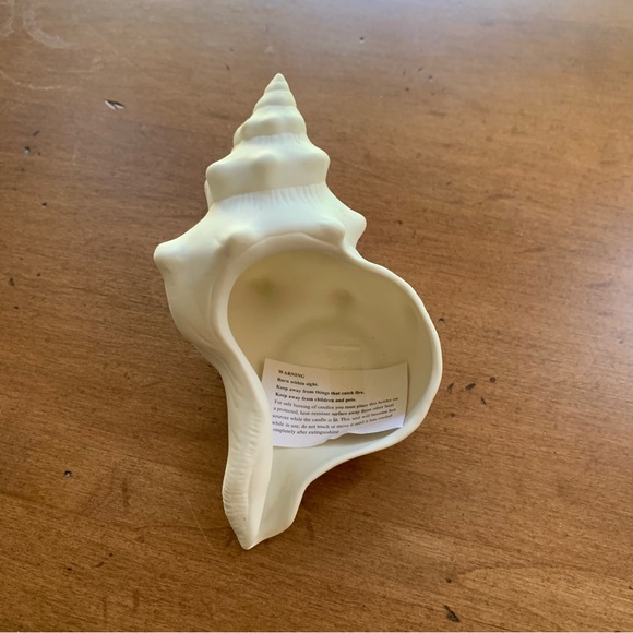 Yankee Candle Porcelain Conch Shell Tea Light Votive Candle Holder - Picture 1 of 10